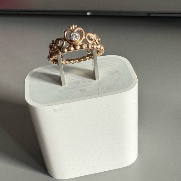 Princess Tiara Crown Ring - Picture 4 of 4